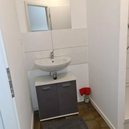 Privatunterkunft Monteurzimmer Wg Kurzzeitmieter *in *