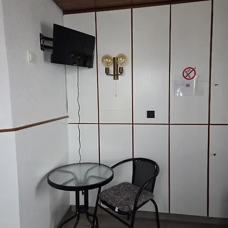 Monteurzimmer Wg Kurzzeitvermietung Monteurzimmer Alloggio in famiglia Düren - Eifel