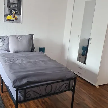 Ubytování v soukromí Monteurzimmer Wg Kurzzeitvermietung Monteurzimmer