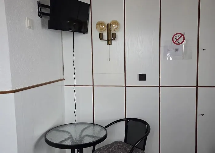 Monteurzimmer Wg Kurzzeitmieter *in Privatunterkunft Düren - Eifel